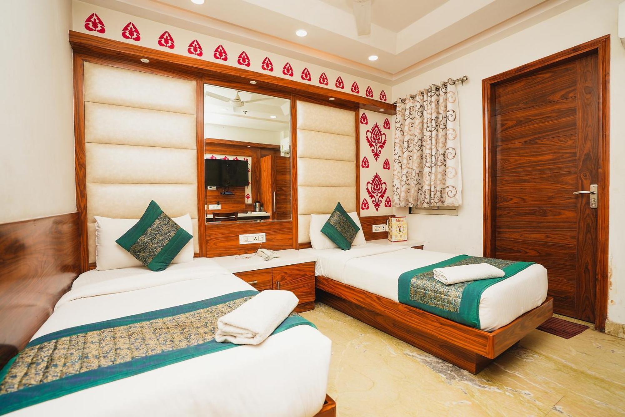 Hotel Kabir Palace Karol Bagh Új-Delhi Kültér fotó
