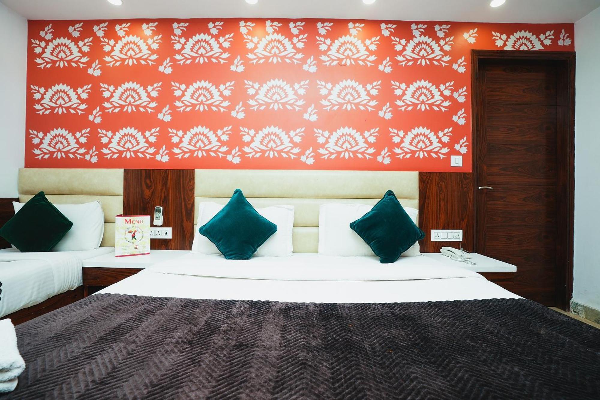 Hotel Kabir Palace Karol Bagh Új-Delhi Kültér fotó