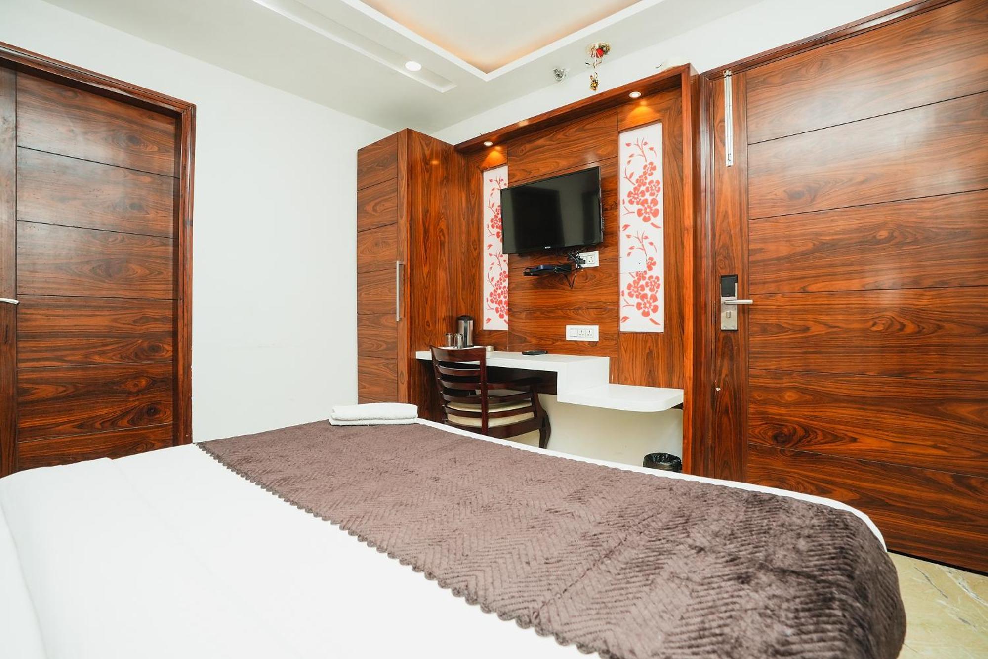 Hotel Kabir Palace Karol Bagh Új-Delhi Kültér fotó
