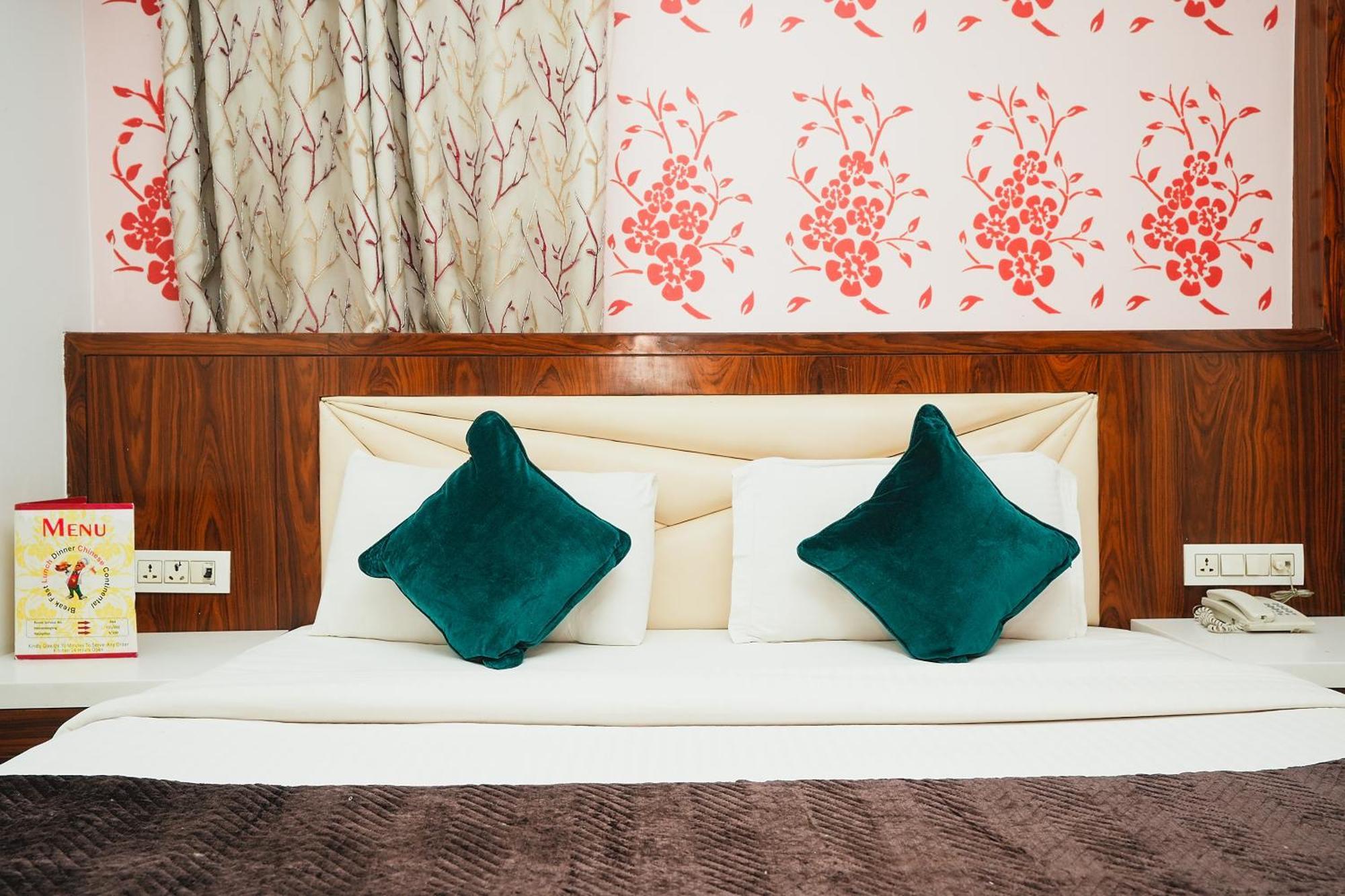 Hotel Kabir Palace Karol Bagh Új-Delhi Kültér fotó