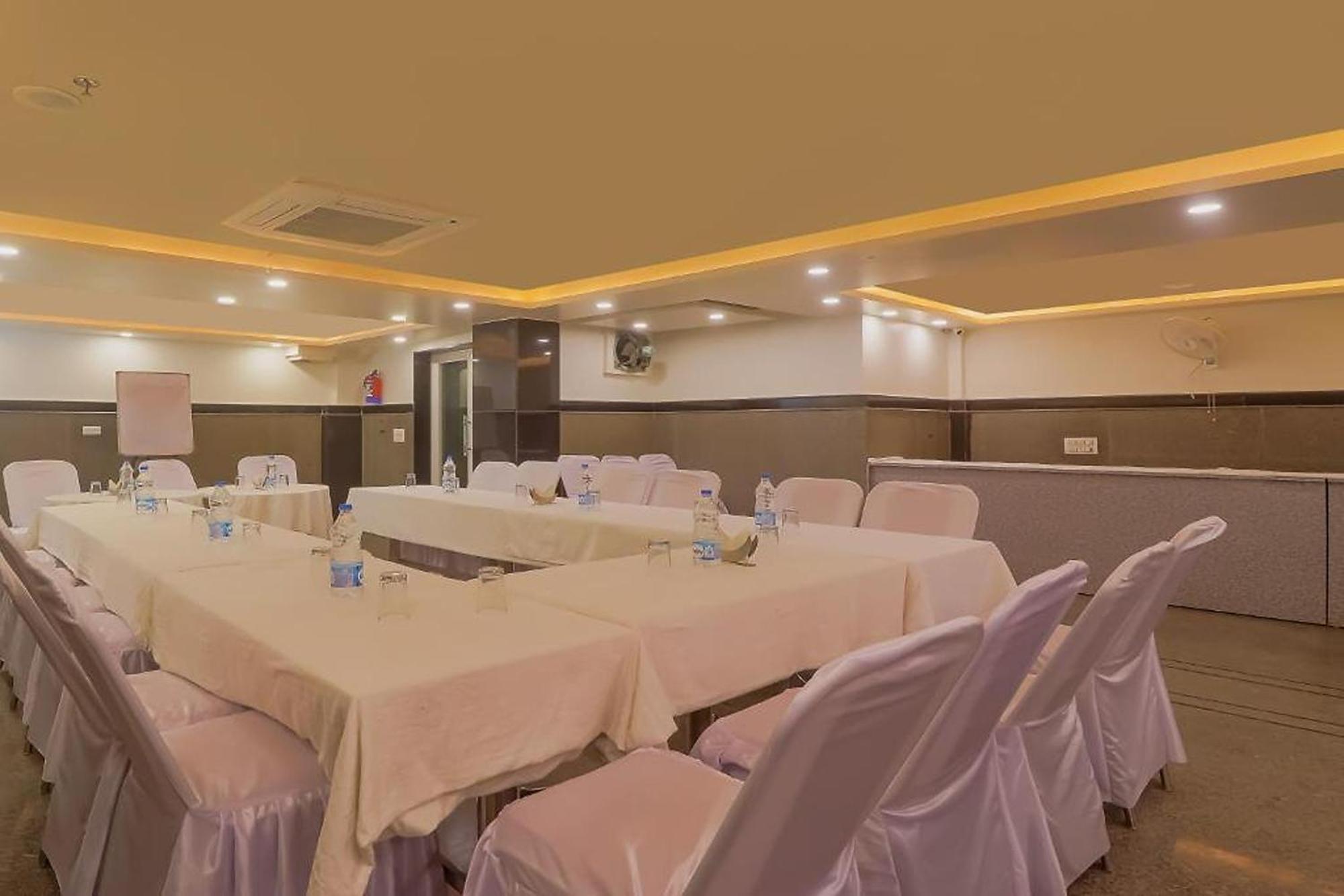 Hotel Kabir Palace Karol Bagh Új-Delhi Kültér fotó