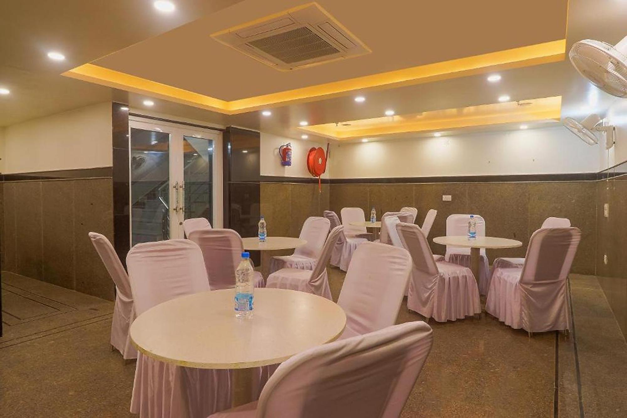 Hotel Kabir Palace Karol Bagh Új-Delhi Kültér fotó